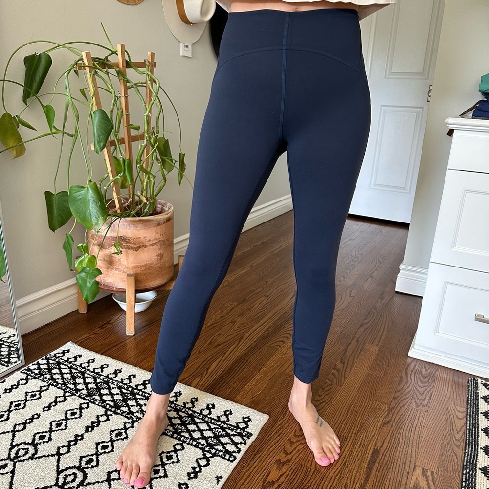 LULULEMON Instill high rise 25” leggings size 6
